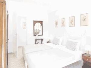 Sunny Ionian Retreat near the Sea