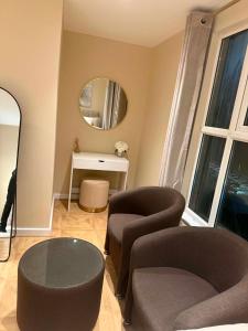 Prime King sized room with private bathroom