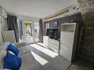 Apartment D and D