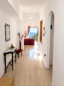 Εν πλώ Gioulis home