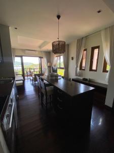 Chang Santi Apartments
