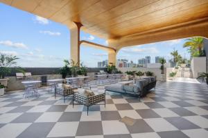 Modern Studio at NoMad Wynwood with Rooftop Pool and Casa Tua