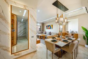 Elegant 2BR Pool & Garden View, Golf & Parking