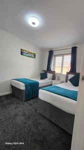 Affluent Living Property perfect for contractors & individuals Free Parking