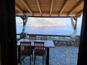 Lazy Goat Villa - at Kastelli, Kalymnos