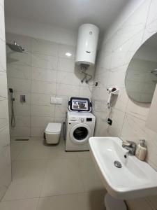 Reisi Apartment - Rana e Hedhun Shengjin