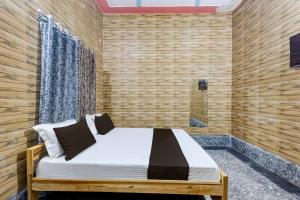 OYO HOTEL RAAS