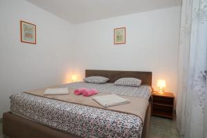 Apartments with parking space Premantura, Medulin - 25995