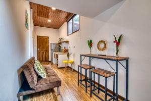 Studio Apartment - Direct Beach Access - Wifi - AC