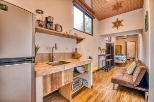 Studio Apartment - Direct Beach Access - Wifi - AC