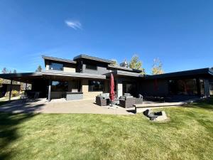 Monthly Rental on Tetherow Golf - HotTub - E-Bikes