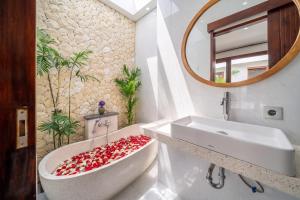 Harmony Villas - Cozy Pool Stay in Seminyak