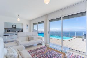 Villa Eldomar Heated Pool