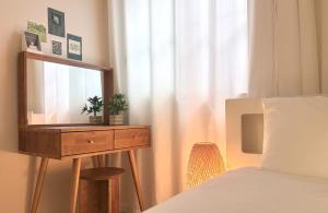 Jini Linen House Hongdae, 2BR & 3 Queen Beds