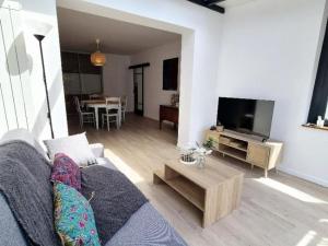 Maison moderne, animaux OK - 6 pers. - FR-1-879-21