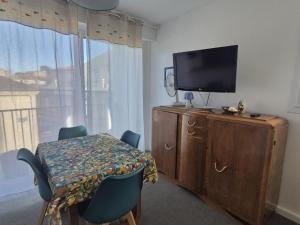 Appartement charmant hyper centre - 4 pers. - FR-1-879-39