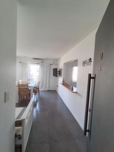 Departamento LA FAMILIA Segundo piso por escaleras con cochera