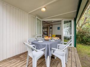Chalet 6 pers, Terrasse, Deux chambres - API-1-52-741