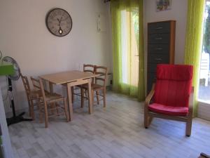 Charmant appartement avec parking - 4 pers. - FR-1-880-10