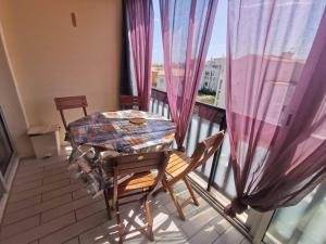 T2 mezzanine avec climatisation - 6 pers. au Cap dAgde - FR-1-880-25