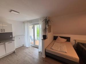 Neue 45 QM Eigentumswohnung, Balkon, Tiefgarage