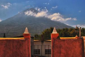Casa Huipil, king size bed with rooftop jacuzzi and a view