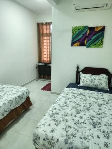 Spacious Family Homestay Near Airport & Beach