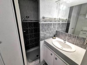 Appartement avec piscine, animaux OK - 4 pers. - FR-1-880-60