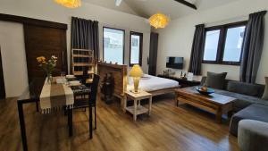 Umalas Digital Nomad Studio with Kitchen