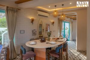 StayVista at Casa De Sai with Pool & Bathtub - Assagao