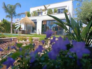 Villa lujosa con spa, piscina y sala de juegos PRIVADOS