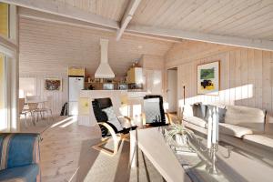 Amazing Holiday Home In Beautiful Surroundings