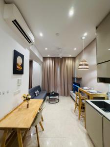 Luxury Apartment At Lucentia Residence