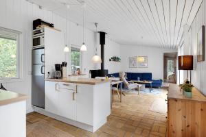 Charming & Lovely Forest House