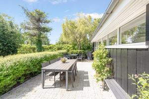 Unique Holiday Home In Quiet Surroundings