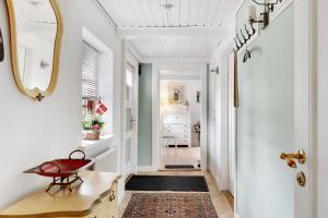 New Renovated Farmhouse