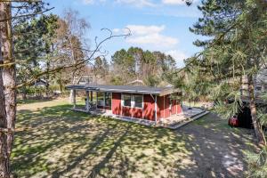 Family-Friendly Cottage Close To The Water