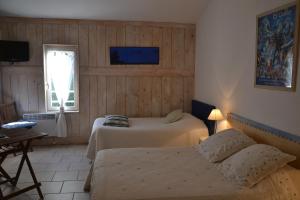 Hotels Mas De Sylvereal : photos des chambres