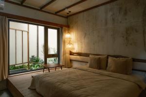 Hali Hillside Retreat