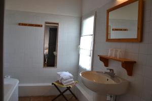 Hotels Mas De Sylvereal : photos des chambres