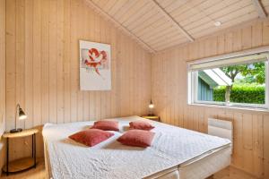 Cozy Holiday Home Near Beach And Nature