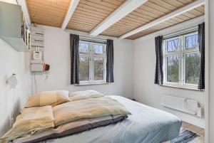 Lovely Holiday Home With Fantastic View On Femø