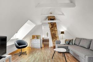 Atmospheric Holiday Home With Spa And Garden