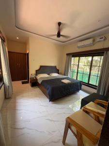 Seven Seas Beach Resort