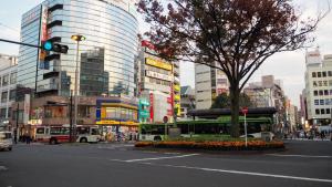 A 15-minute walk from the station direct service to Shinjuku, Shibuya, and Ueno stations神谷戸建