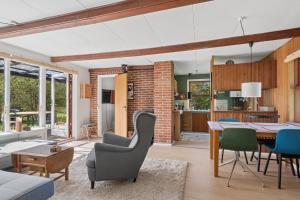 Cosy House Near Nature City And Beach