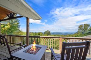 On Beech Time - Hot tub views Beech Mtn club option