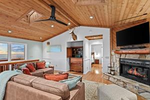 On Beech Time - Hot tub views Beech Mtn club option