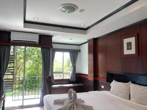Season Palace Hua-Hin