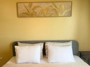 Comfort & Convenience At Centrio Tower King Size Bed